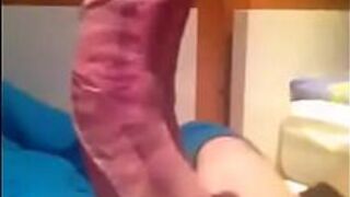 Самый большой огромный огромный белый член - порно видео