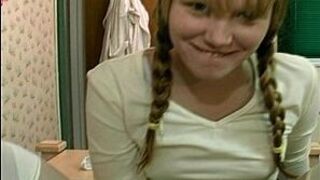 Юная Китти Мари на кастинге - порно видео