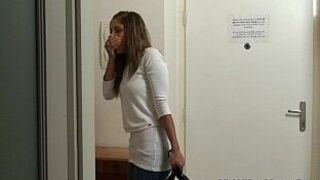 Очень старая теща едет на нем - порно видео