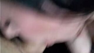 Мишелла Вентворт глубоко заглатывает свою кузину. - порно видео